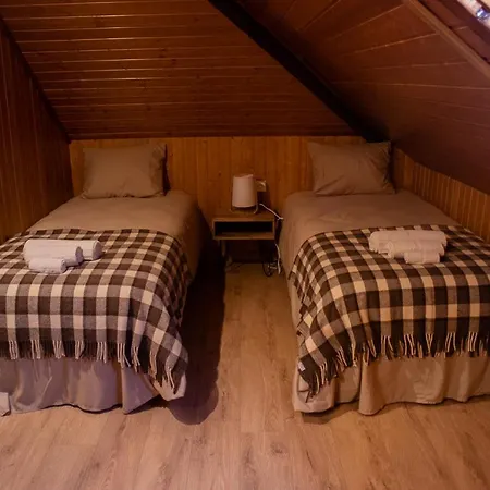 Casal Dos Netos Penhas da Saúde