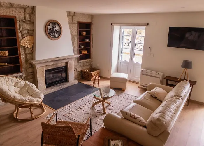 Casal Dos Netos Пеньяс-да-Сауде