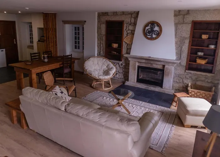 Апартаменты Casal Dos Netos *