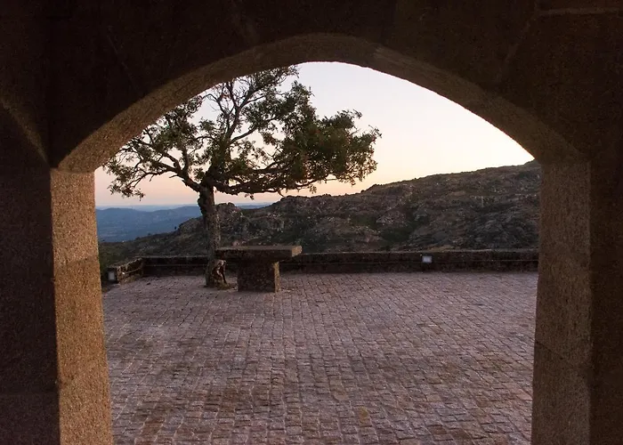 Апартаменты Casal Dos Netos *