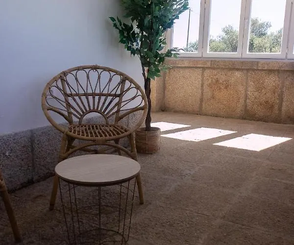 Casal Dos Netos Апартаменты Пеньяс-да-Сауде